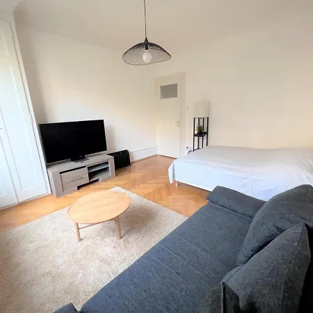 Appartement Charmant Logement A Malagnou *